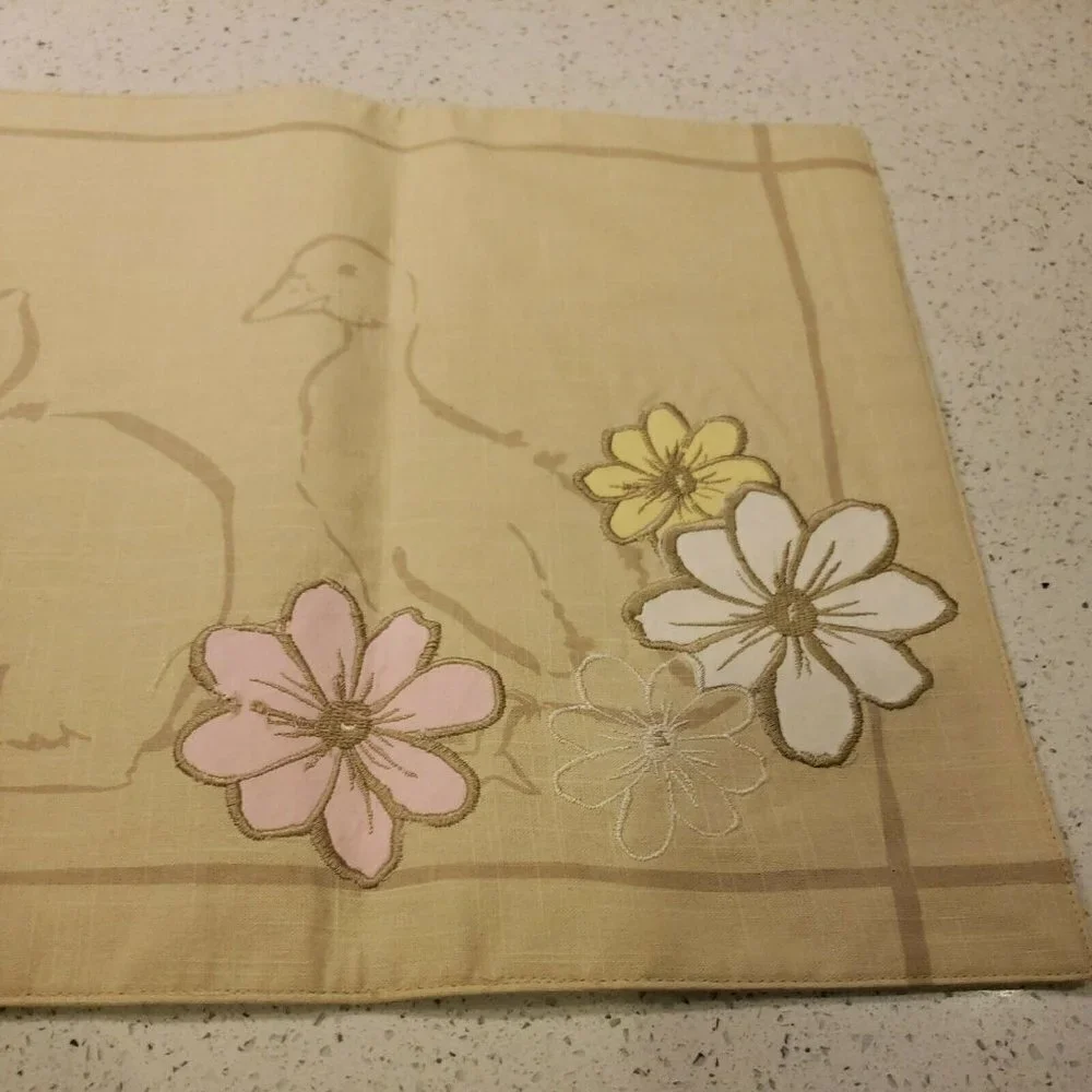 easter table runner 30.5